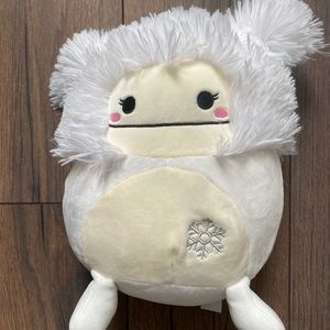 Holiday Bigfoot Squishmallow